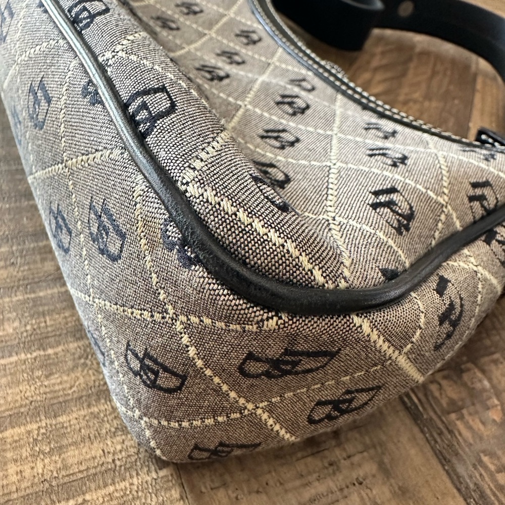 Dooney & Bourke Signature Hobo 10”x5”x3” - Picture 15 of 17